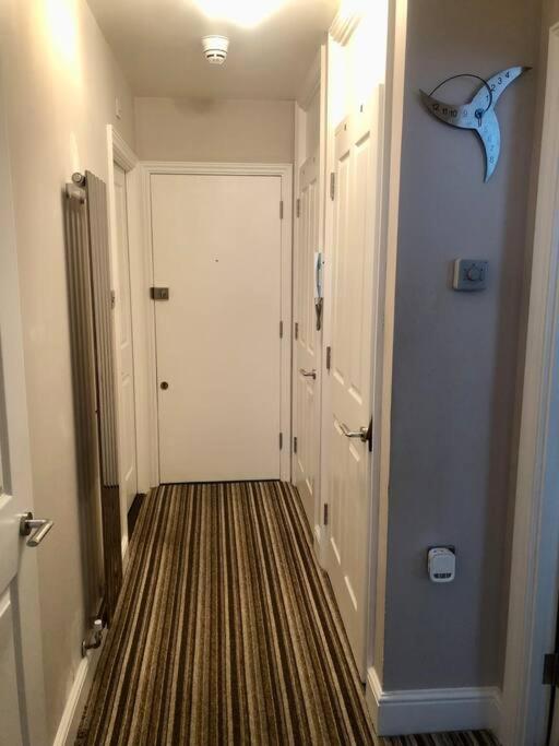 Flat In Blue Plaque Building Apartment ลอนดอน ภายนอก รูปภาพ